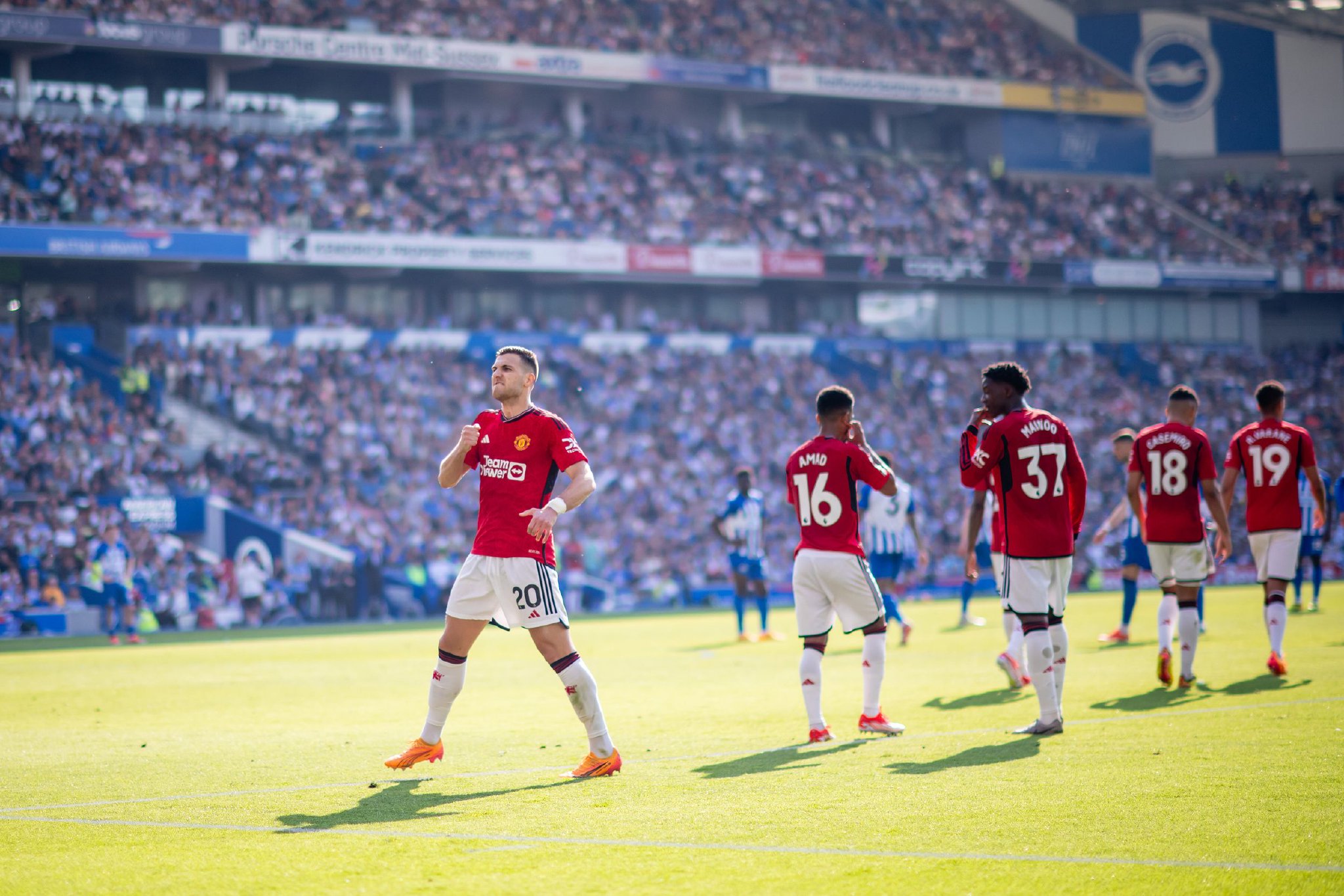 依然保持一 依然保持一